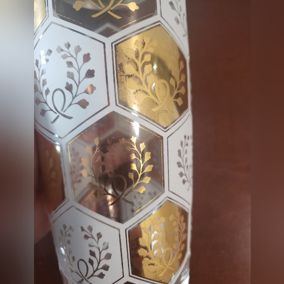 Glass Cocktail Shaker - Picture 4 of 5